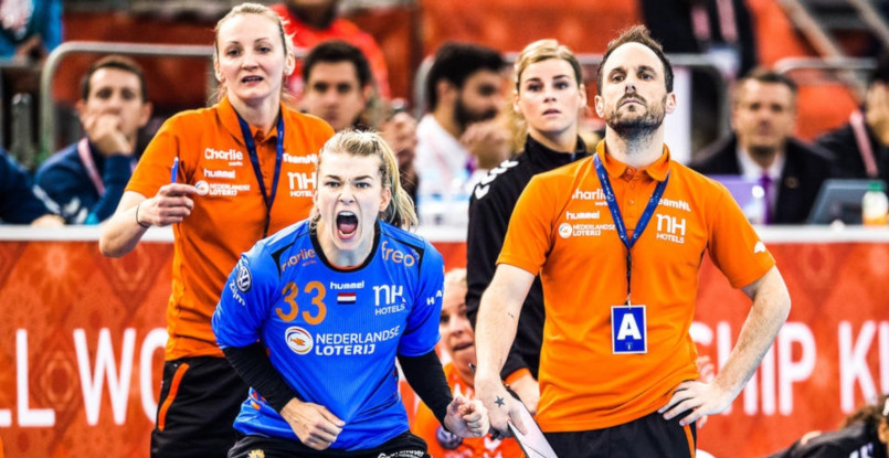 ЧЕ-2019. Екатерина Андрюшина: "До сих пор не верю, что мы это сделали. Но на медаль смотрю — да!"