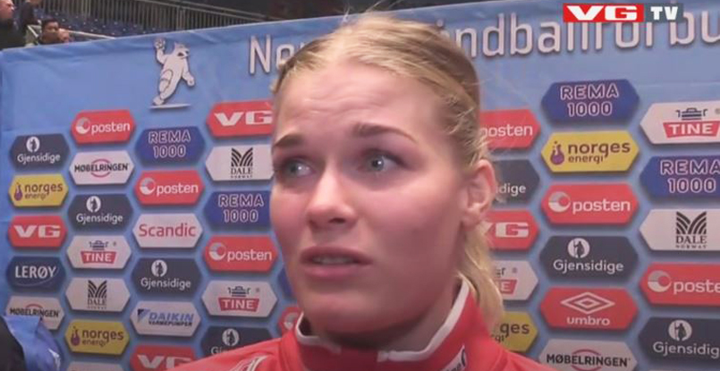 Очередной удар для норвежек. Вероника Кристиансен не смогла сдержать слезы, говоря о травме Куртович в матче с француженками