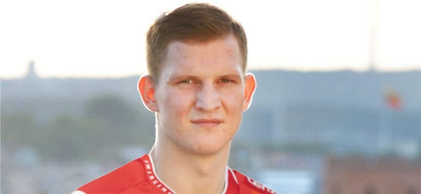 Левый полусредний литовской "Швесы" Каролис Антанавичюс продолжит карьеру в австрийском "Харде"
