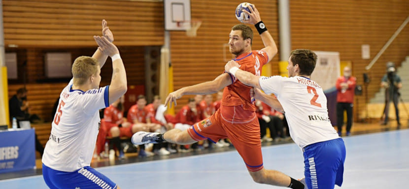 ЧЕ-2022. Тртик-так! Чешские куранты пробили час победы. В тревоге поживем до воскресенья