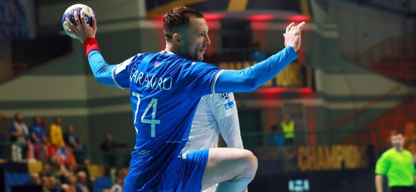 Беларусь. Лучший бомбардир в истории БГК Максим Баранов, пропустивший "финал четырёх" Кубка, не сыграет и в серии 1/2 финала чемпионата