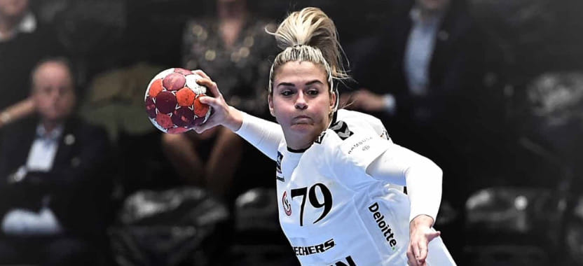 Delo Лига чемпионов. Эставана Полман в заявке "Эсбьерга" на домашний матч с "Боруссией". Нидерландка не играла с мая