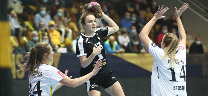 Лига чемпионов. Десять ростовчанок больше, чем десять гандболисток "Эсбьерга"