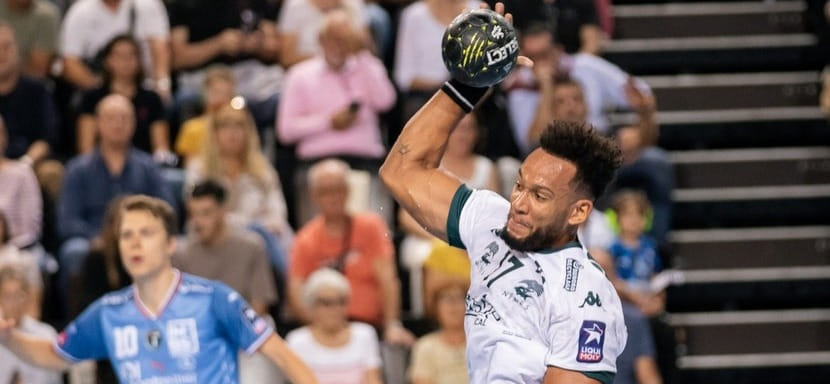 Франция. Линейный "Нима" Юго Камтшо-Бариль вновь серьёзно травмировал колено и выбыл на длительный срок