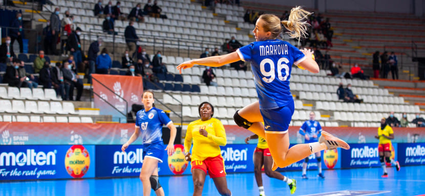 ЧМ-2021. Юлия Маркова о матче с камерунками: "Если бы забрали свое на старте, все сразу стало бы понятно. Грубо говоря, сами себе создали проблемы"