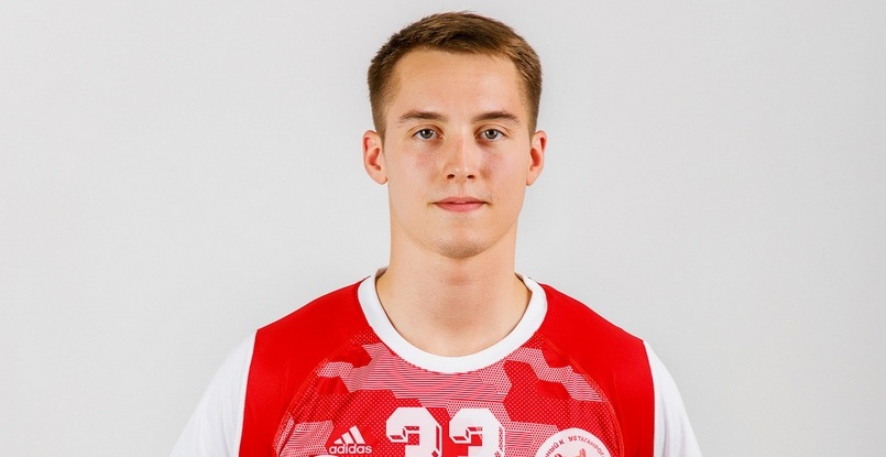 Суперлига. У левого крайнего Максима Мочалова истек срок действия контракта с "Таганрогом"-ЮФУ
