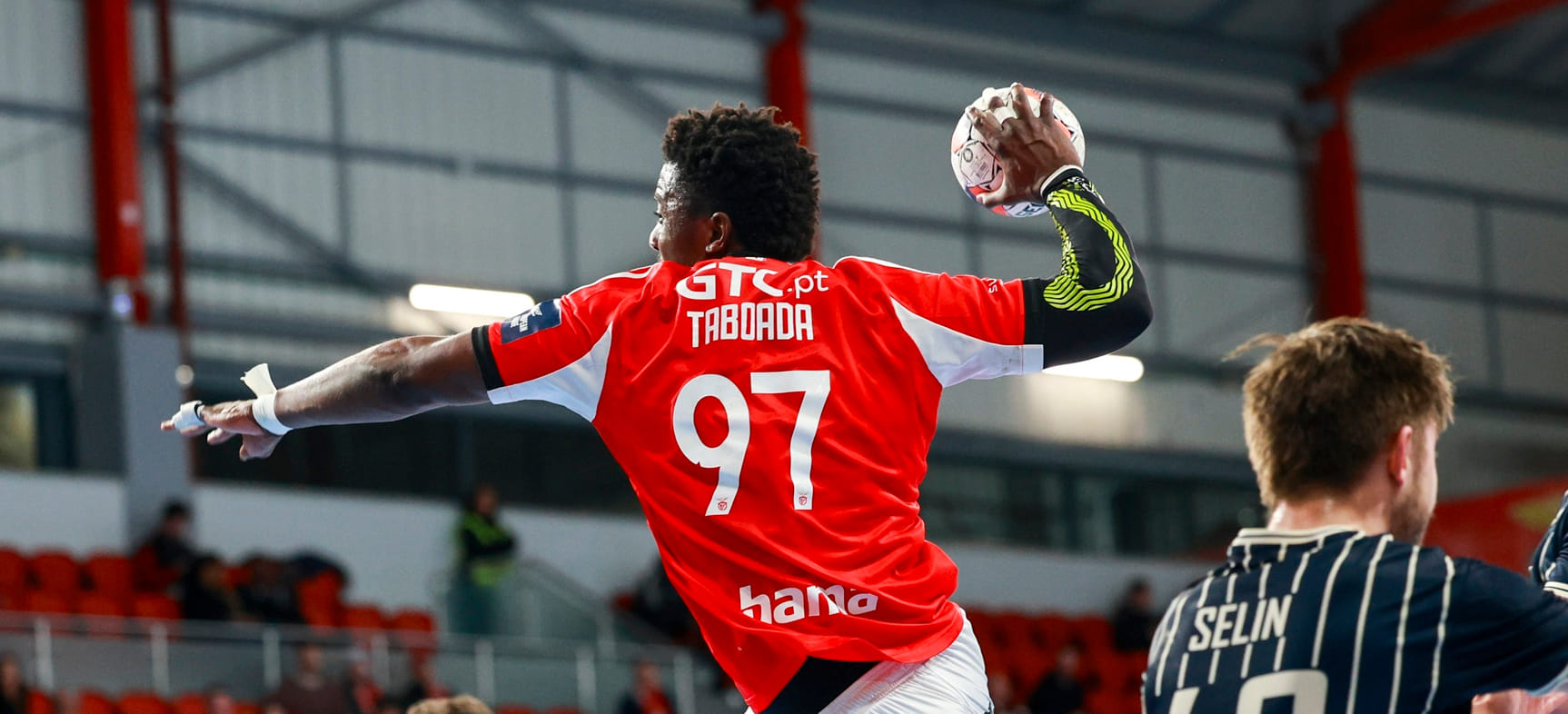 Вайлупов с "Бенфикой" покидает Европейскую лигу, "Мельзунген" Кулеша — в плей-офф, "Порту" — в четвертьфинале