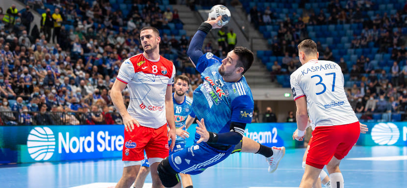 Лига чемпионов. "Мешков Брест" уступил "Пику" и потерял шансы на плей-офф. "Динамо" вырвало победу у "Порту" и остальные результаты дня