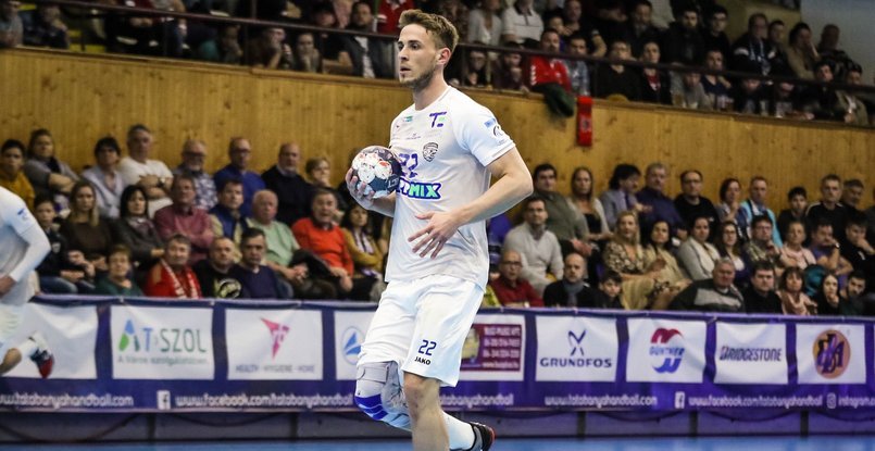 Венгрия. "Татабанья" объявила о продлении контрактов с Адрианом Шипошем и Матьяшем Дьери