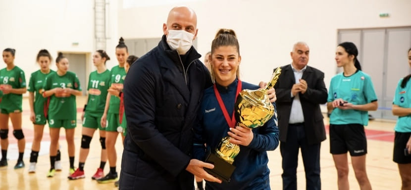 Черногория. "Будучност" в 14-й раз выиграла Кубок страны. Для Бояны Попович это первый трофей, Валерия Маслова в финале не играла