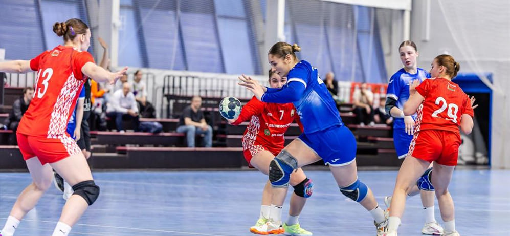 Сборная России U-18 во втором товарищеском матче снова разгромно обыграла сверстниц из Беларуси