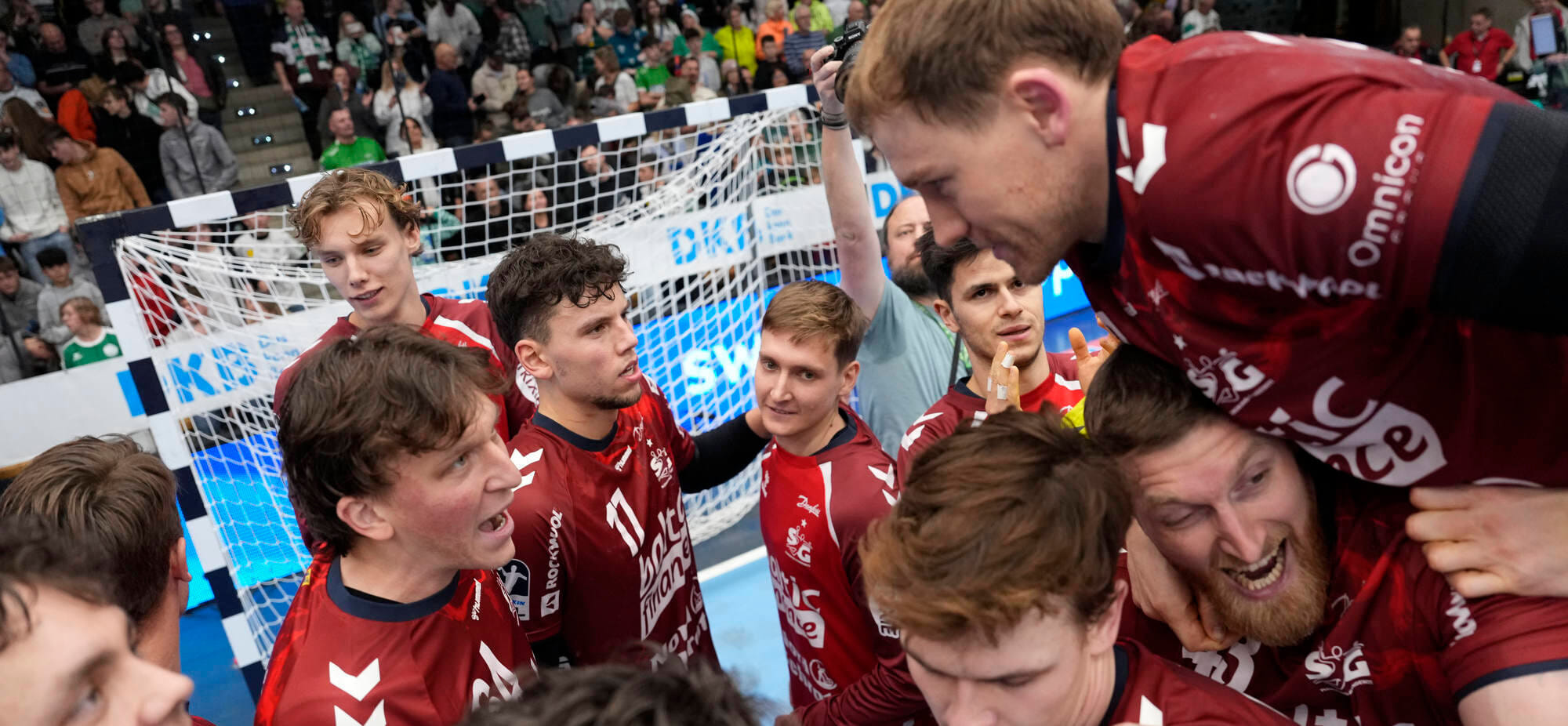 "Фленсбург" и "Лемго" победили благодаря голам на заключительной минуте, исход матчей "Киля" и "Мельзунгена" решили пенальти на последней секунде