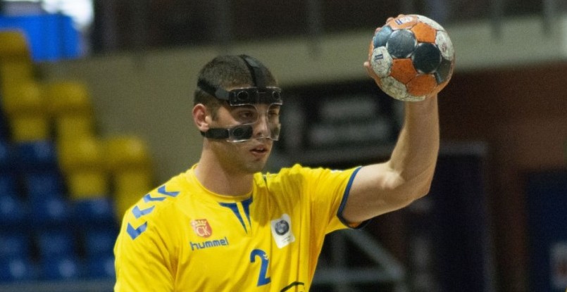 Польша. Бранко Вуйович пропустит старт "Виве" в чемпионате, гандболист сломал нос и тренируется в маске