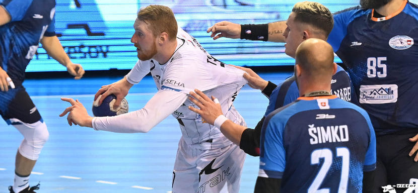 Российский универсал Роман Царапкин на выходных забросил 13 мячей за два матча чемпионата Словакии