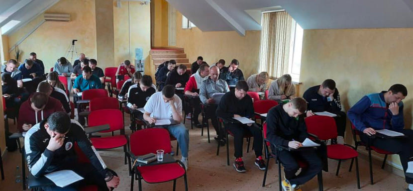 "Защита здоровья спортсменов – одна из основных задач судей". В Краснодаре прошел семинар для арбитров и технических делегатов