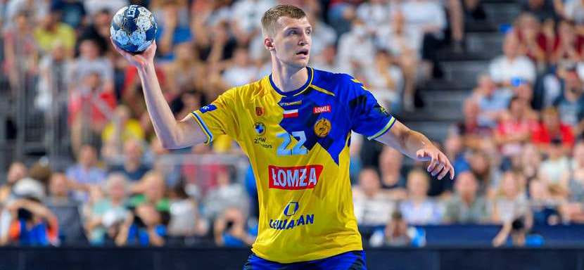 Бундеслига. Официально. "Бранко Вуйович сыграл большую роль в моём переходе". Владислав Кулеш подписал контракт с "Ганновером"