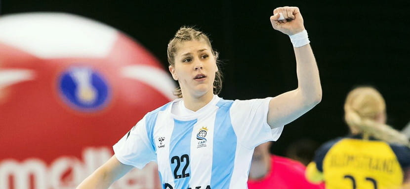 Венгрия. Левая полусредняя "Дебрецена" Эльке Карстен со следующего сезона будет выступать за норвежский "Мольде"