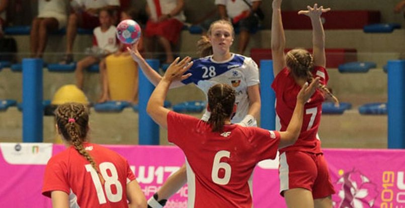Девушки. ЧЕ-2019 (второй дивизион). Сборная Чехии одолела исландских гандболисток и выиграла турнир в Италии