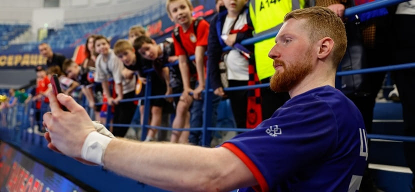 Роман Царапкин: "Сейчас у нас больше положительных эмоций после домашней победы над "Зенитом"