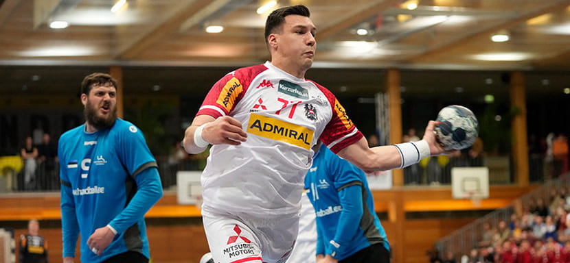 23-летний правый полусредний сборной Австрии Никола Стеванович летом вернется на родину и будет играть за "Хард"