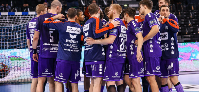 Бундеслига. "Фленсбург" потерял одно очко в домашнем поединке с "Минденом", очередных побед добились "Киль", "Берлин" и "Вецлар"