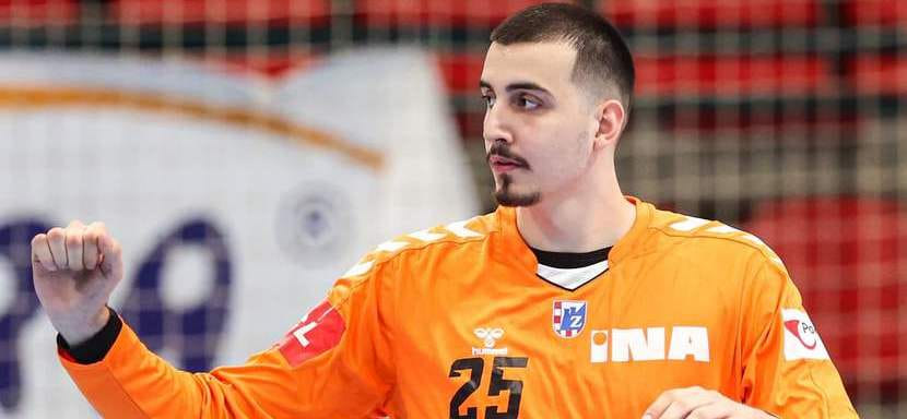 Официально: вратарь "Загреба" и сборной Хорватии Матей Мандич перешёл в немецкий "Магдебург"