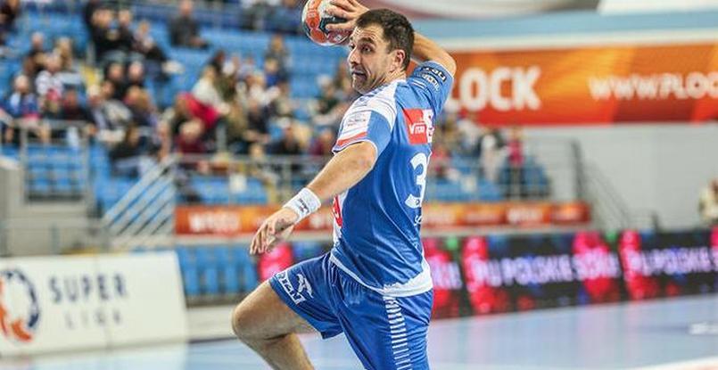 Лига чемпионов. Линейный "Вислы" Ренато Сулич дисквалифицирован на два матча за умышленный удар соперника (ВИДЕО)