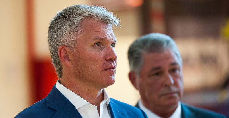 Министр спорта России Павел Колобков в рамках визита в Астраханскую область посетил спорткомплекс "Звездный" (ФОТО)