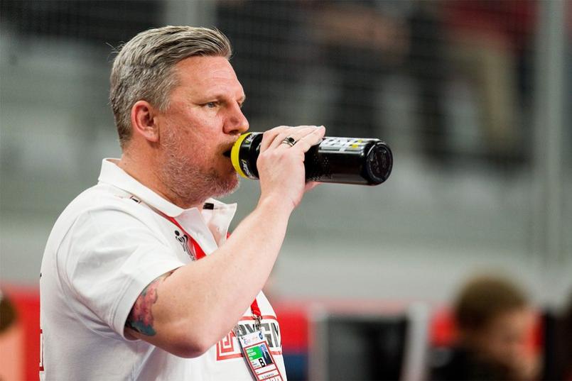 Сборная плюс клуб — к чему две телеги на одного?