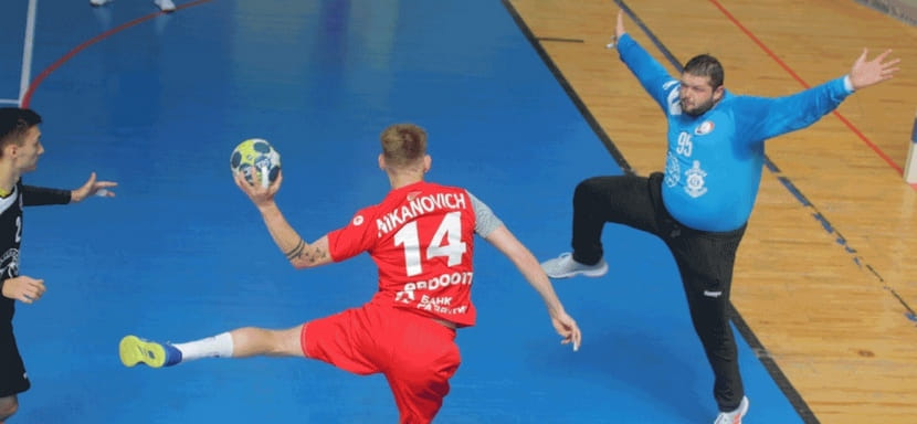 Беларусь. Минский СКА победил "Машеку" и стал первым финалистом Кубка страны