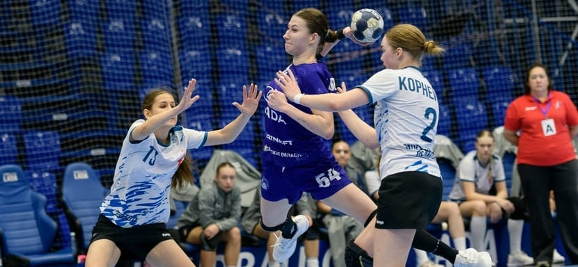 18 голов Дарьи Горбатовской помогли "Соколу" выиграть в Подмосковье и ещё три результата субботы в высшей лиге