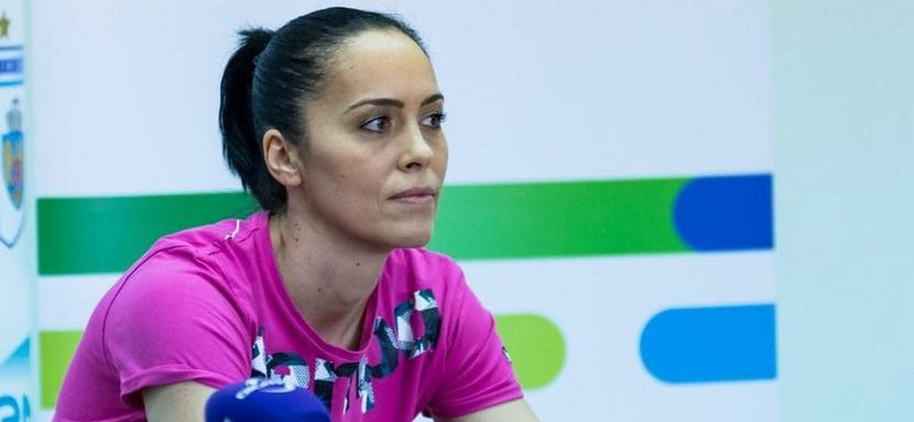 Румыния. Титулованная Аурелия Брэдяну, завершившая карьеру в 2017 году, стала техническим директором "Короны" из Брашова