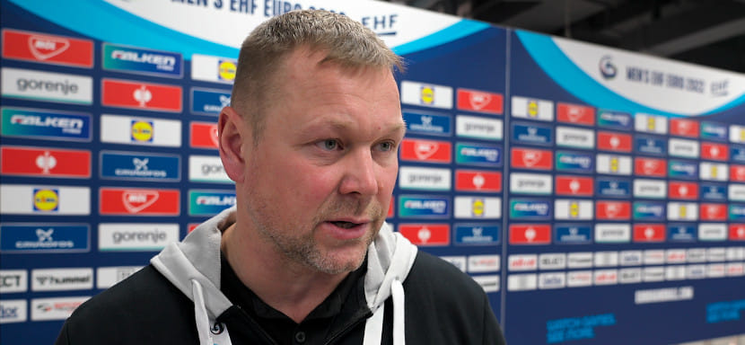 ЧЕ-2022. Вячеслав Лочман: "Решение омолодить команду было верным. Не все идет так, как бы хотелось, но мы на правильном пути"