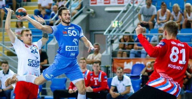 Галопом по Европе. "Висла" пока без Игропуло, "Татабанья" — без Комогорова