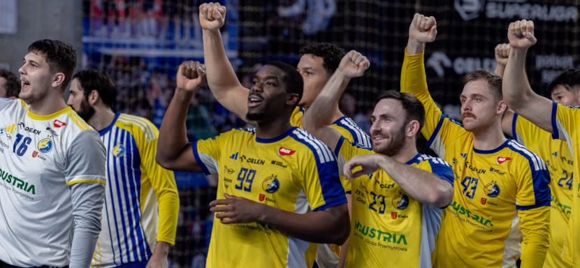 "Кельце" Королька и "Висла" Самойло с Косоротовым одержали разгромные домашние победы в субботних матчах чемпионата Польши