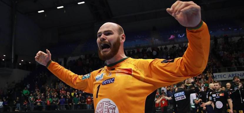 Европейская лига. 27-летний датчанин из "Магдебурга" Майк Йенсен — автор лучшего вратарского спасения в первых матчах 1/4 финала (ВИДЕО)