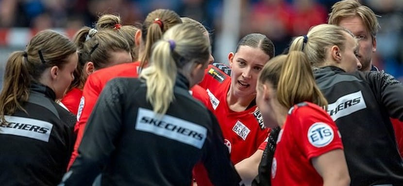 Седьмой сезон подряд "Эсбьерг" вышел в полуфинал женского чемпионата Дании