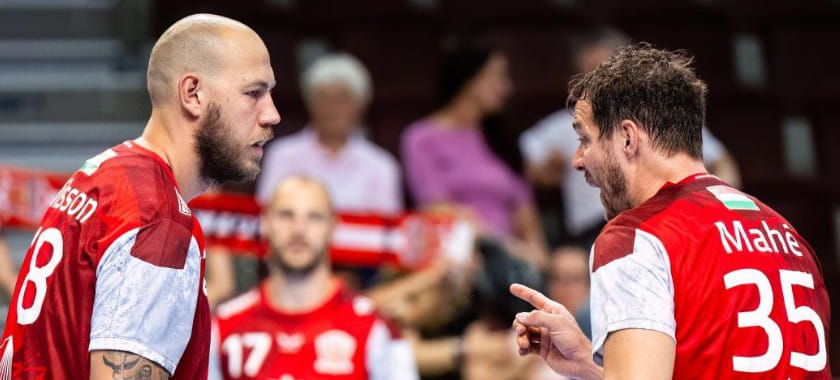 Венгрия. Семь голов Сергея Марка Косоротова и Никиты Вайлупова помогли "Веспрему" разгромить "Дабаш", "Комло" одержал первую победу в сезоне