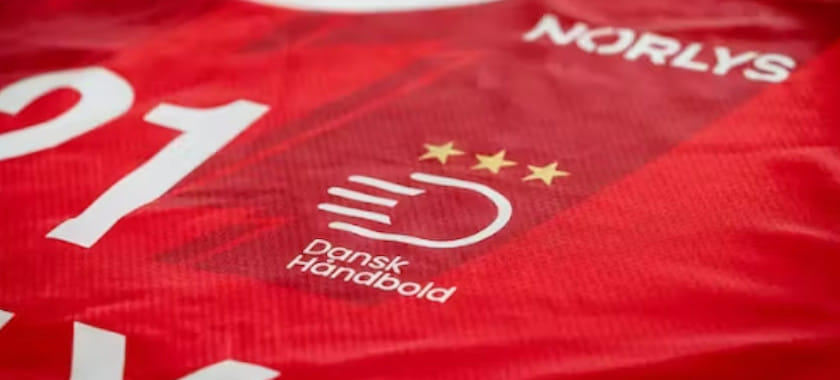 Дания. Местная гандбольная ассоциация сменила название и логотип, который располагается на игровой форме национальных команд (ФОТО)