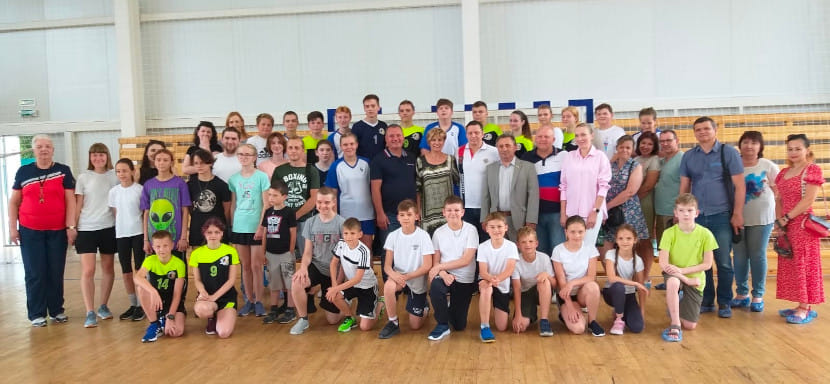 Генеральный директор ФГР Лев Воронин стал гостем Всероссийского олимпийского дня в Курске и провёл мастер-класс для детей