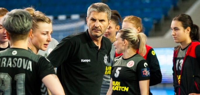 Суперлига. Влатко Джонович: "Я собрал много видео чуть ли не по каждому нашему матчу, где заметно, как плохо рефери судили "Астраханочку"