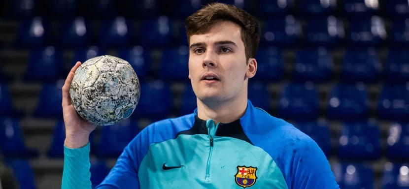 Испания. 20-летний линейный Артур Парера сменил "Барселону" на "Сагунто", который вернулся в лигу ASOBAL