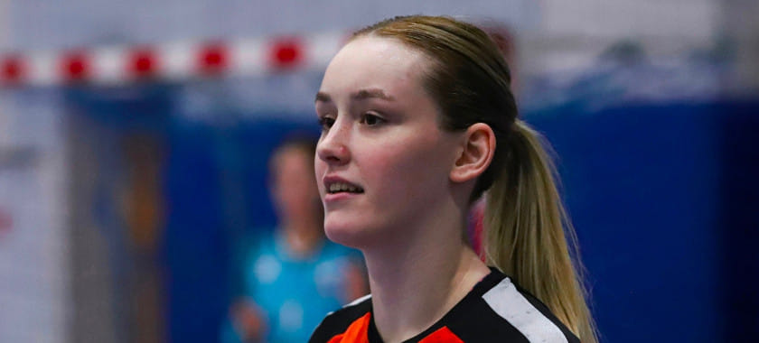 Высшая лига. Анастасия Селивёрстова: "Мне кажется, в "Балтийской Заре" всё развалилось. Клуб держится на обещаниях одного человека"