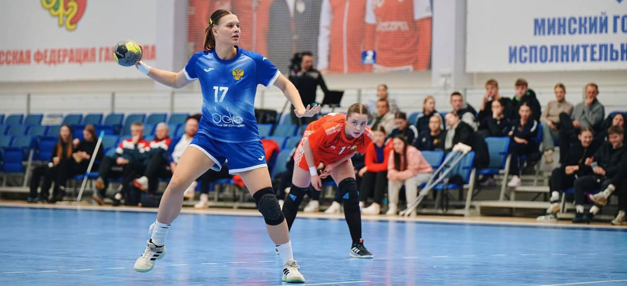 Ксения Тихенко: "Папа пришёл в гандбол вслед за мной. Теперь тренирует детей в Академии…"