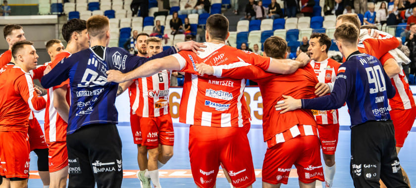 Восемь голов Артёма Королька помогли "Кельце" разгромить "Легионово" в чемпионате Польши. "Выбжеже" выиграл у "Заглембе"