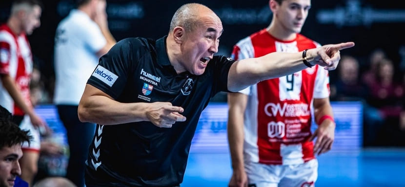 Венгрия. Рулевой "Кельце" Талант Дуйшебаев получил предложение возглавить "Пик". С ним в Сегед могут перебраться сыновья Алекс и Дани