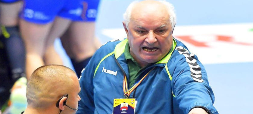 Румыния. "Ты хочешь повышения зарплаты? К чёрту тебя сегодня и завтра". Главный тренер "Залэу" Георге Тадич снова сорвался на своих гандболисток