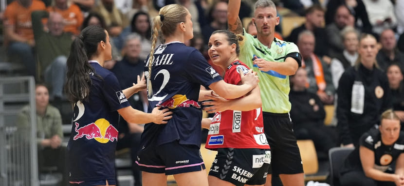 "Эсбьерг", уступая после первой половины 4 мяча, одолел в гостях "Оденсе" и возглавил турнирную таблицу в женском чемпионате Дании