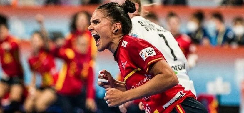 Вице-чемпионка мира-2019 в составе сборной Испании Альмудена Родригес вернется на родину, где будет выступать за "Рокасу"