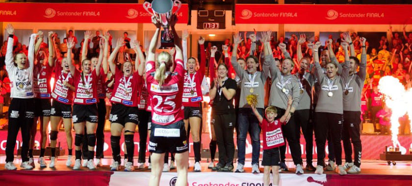 "Эсбьерг" в финале Кубка Дании уверенно победил "Оденсе" и стал обладателем трофея в 4-й раз подряд